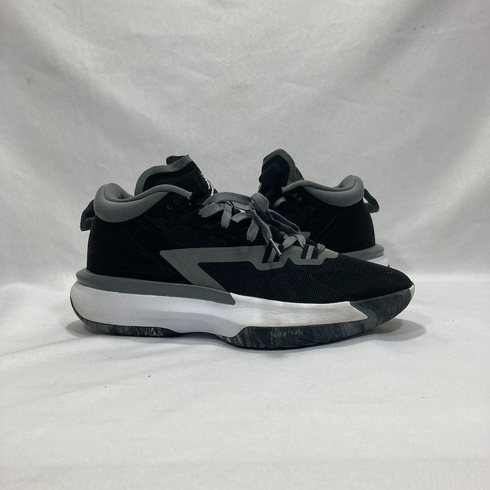 Jordan Zion 1 TB Basketball Shoes Black White Gray DC4208-001 Men's Size 9.5